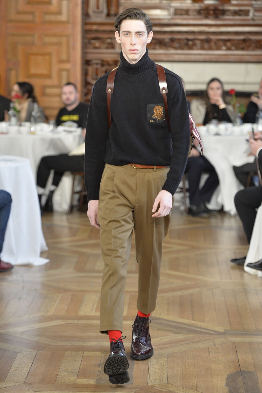 Fashion Week London Fall/Winter 2019 look 2 from the Kent & Curwen collection menswear