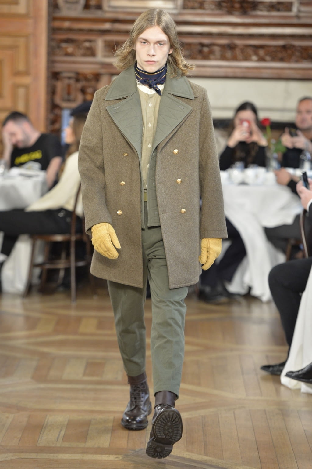 Fashion Week London Fall/Winter 2019 look 5 from the Kent & Curwen collection menswear