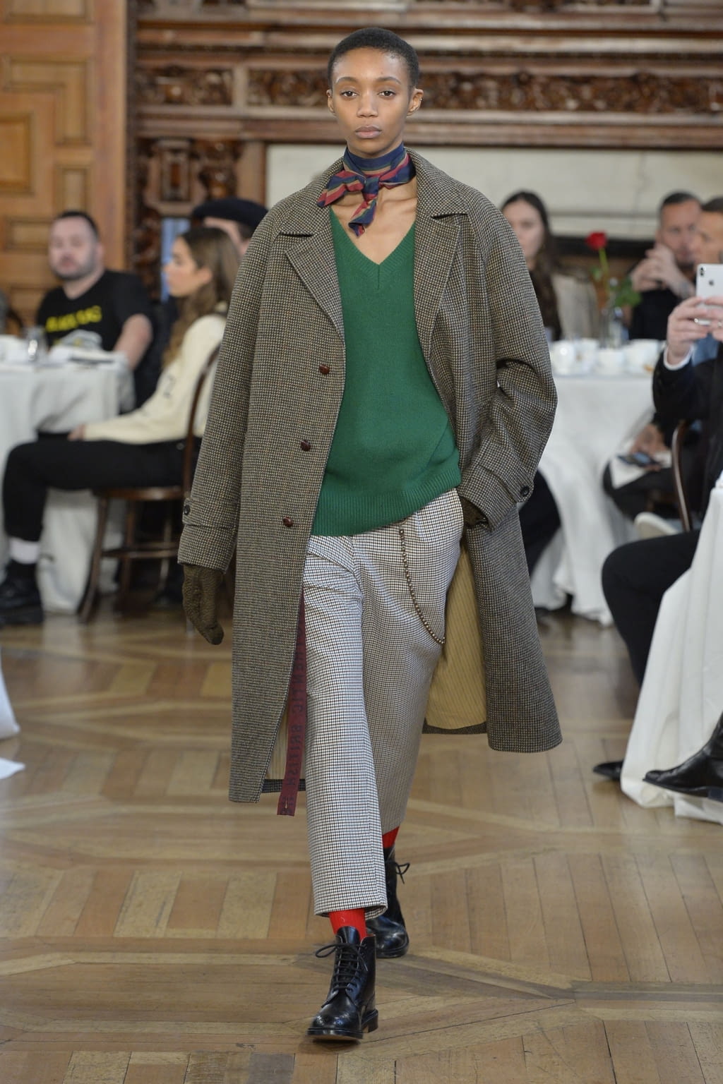 Fashion Week London Fall/Winter 2019 look 11 from the Kent & Curwen collection 男装