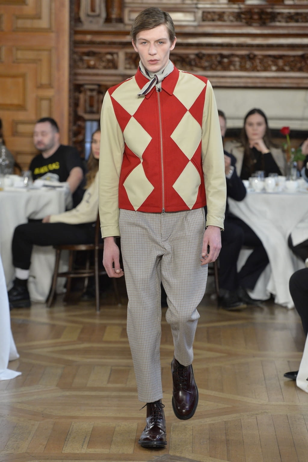 Fashion Week London Fall/Winter 2019 look 13 from the Kent & Curwen collection 男装