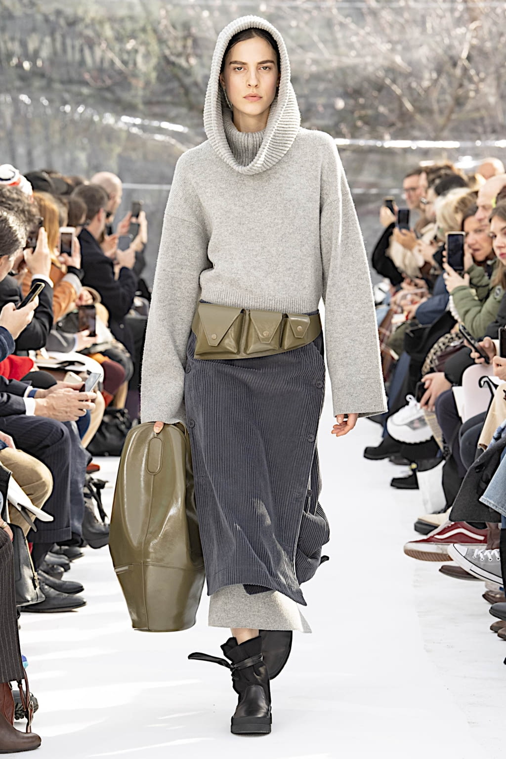 Fashion Week Paris Fall/Winter 2020 look 11 de la collection Kenzo womenswear