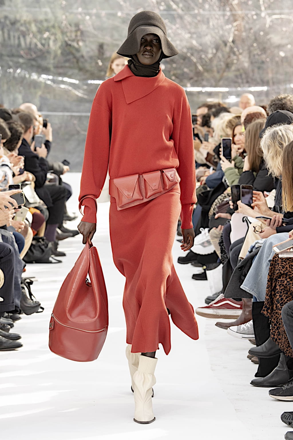 Fashion Week Paris Fall/Winter 2020 look 13 de la collection Kenzo womenswear
