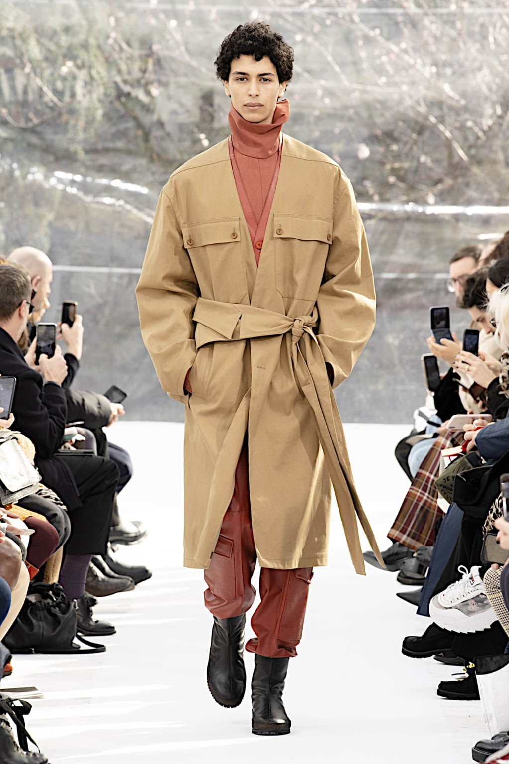 Fashion Week Paris Fall/Winter 2020 look 16 de la collection Kenzo womenswear