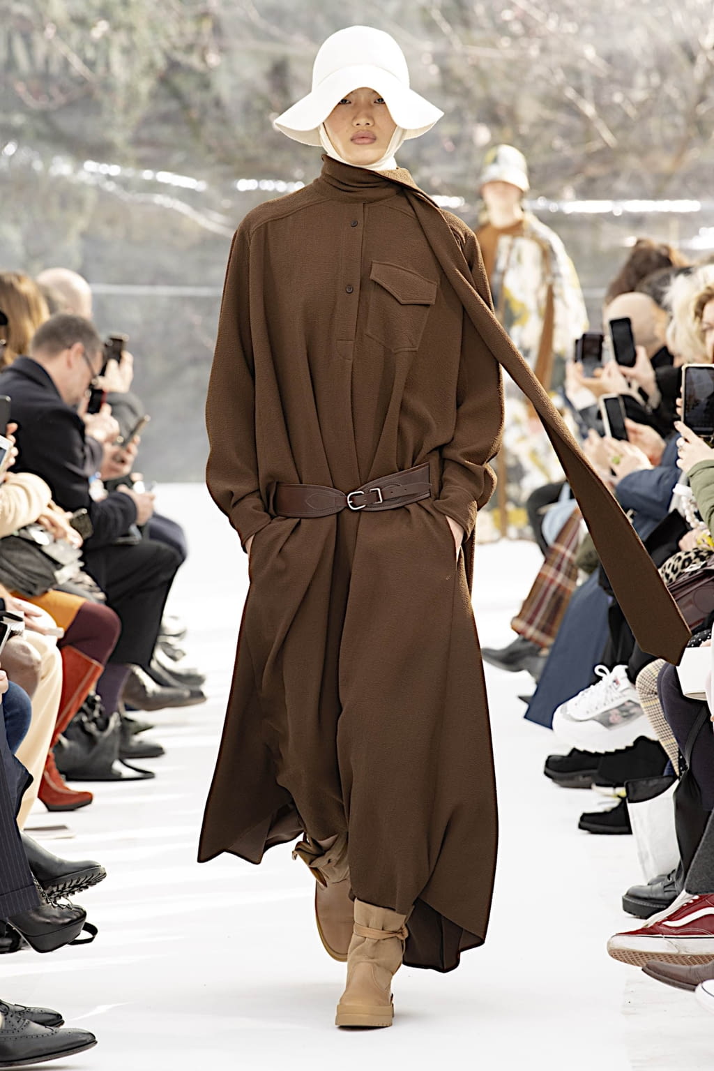 Fashion Week Paris Fall/Winter 2020 look 38 from the Kenzo collection womenswear