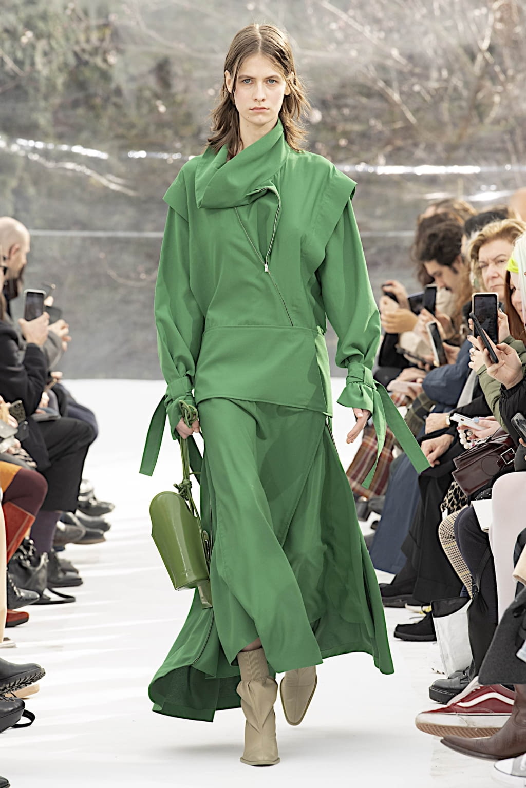 Fashion Week Paris Fall/Winter 2020 look 49 from the Kenzo collection womenswear
