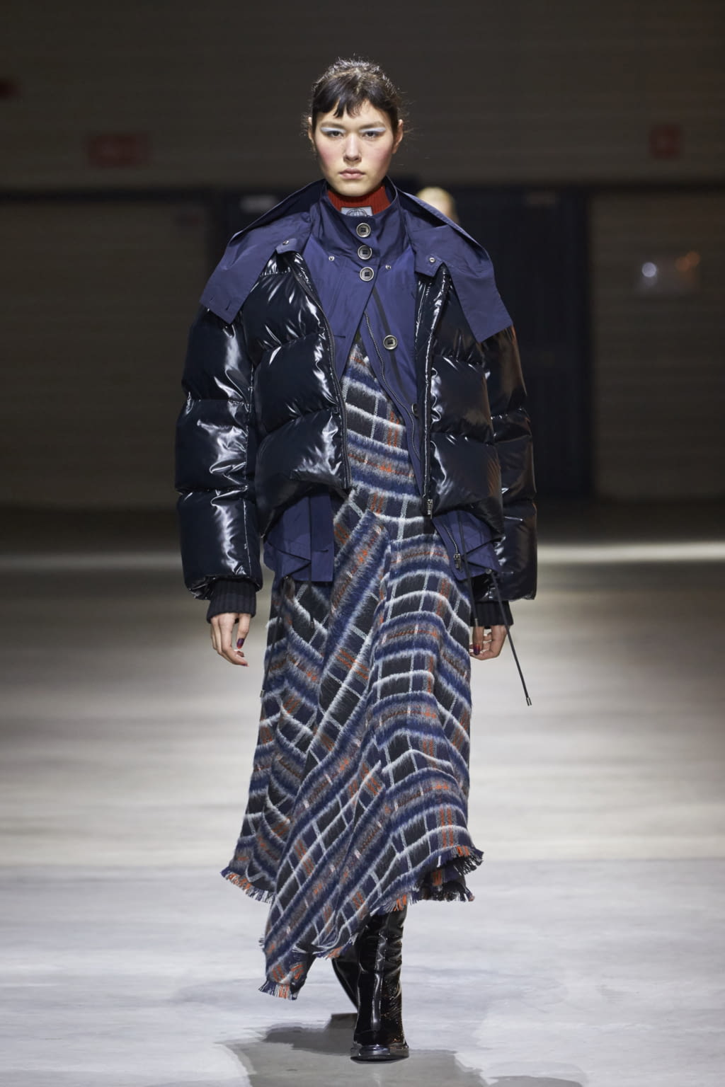 Fashion Week Paris Fall/Winter 2017 look 24 from the Kenzo collection 女装