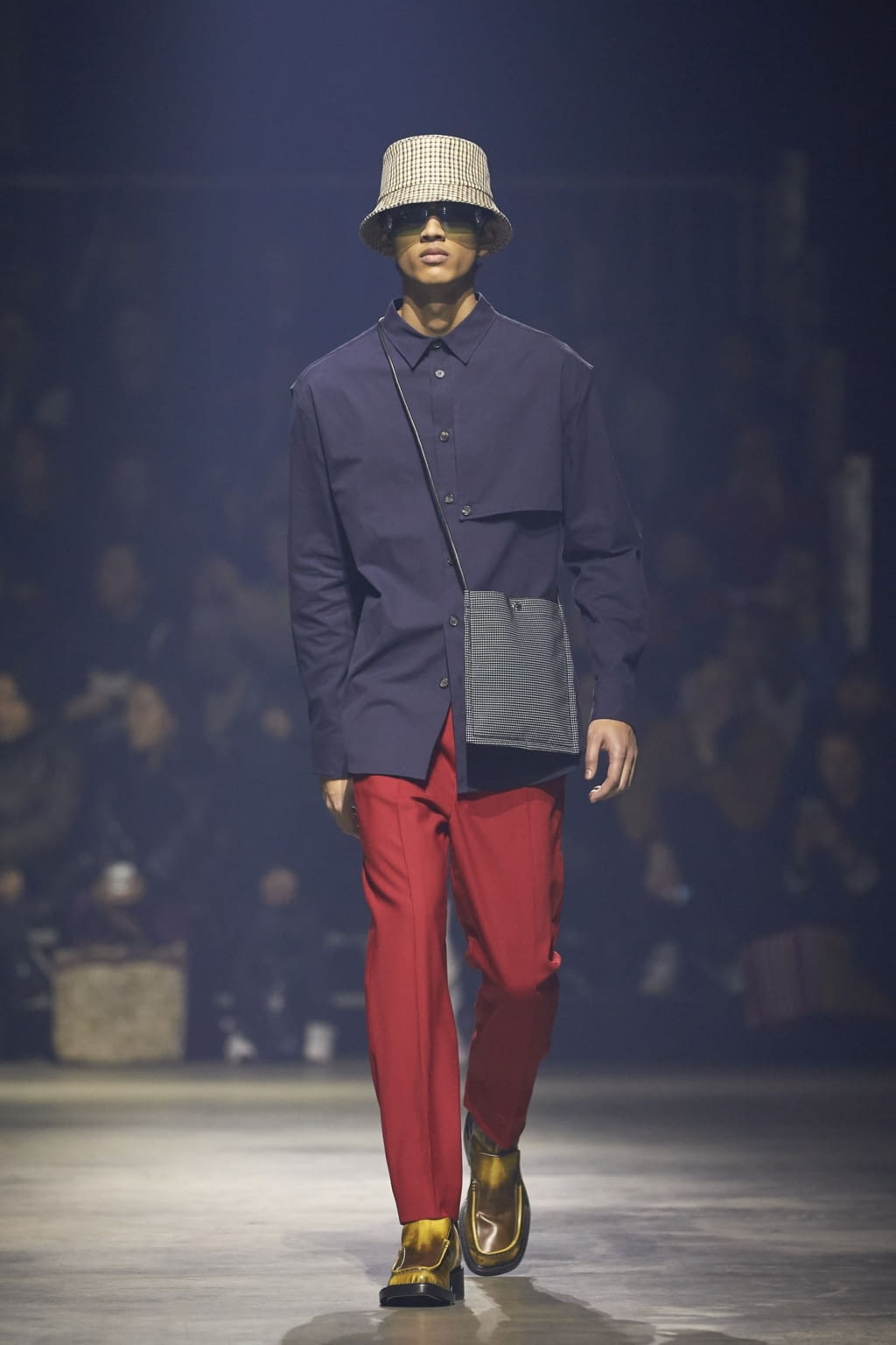 Fashion Week Paris Fall/Winter 2018 look 12 from the Kenzo collection 男装