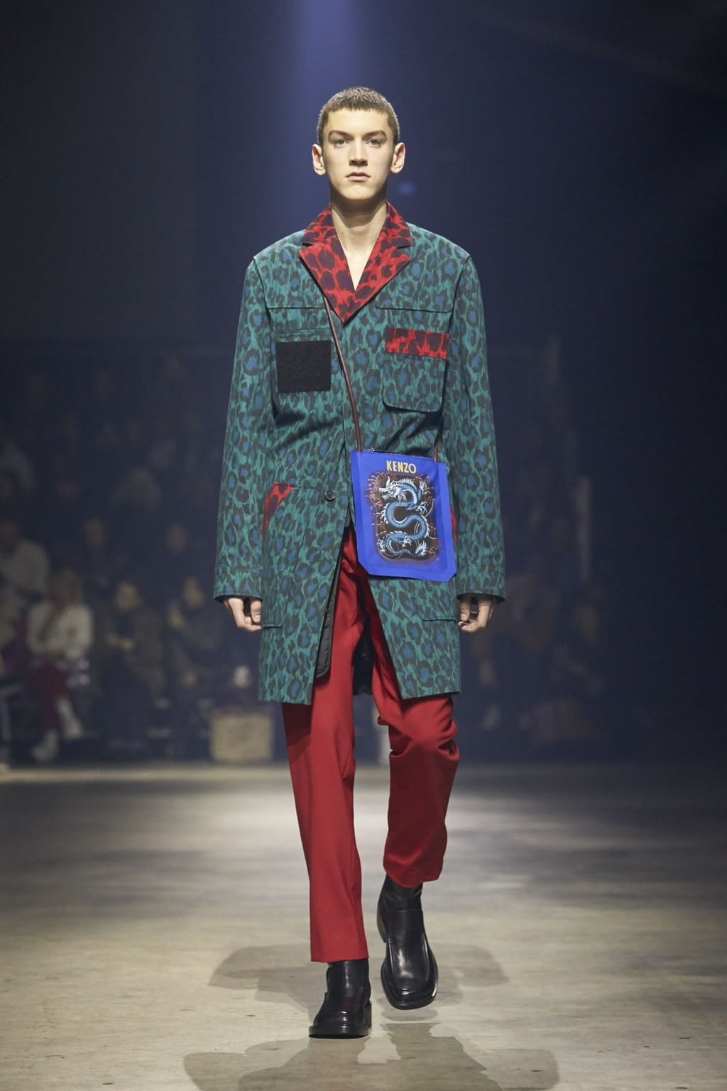 Fashion Week Paris Fall/Winter 2018 look 20 from the Kenzo collection menswear