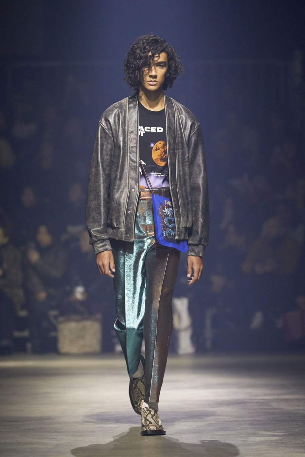 Fashion Week Paris Fall/Winter 2018 look 23 from the Kenzo collection 男装