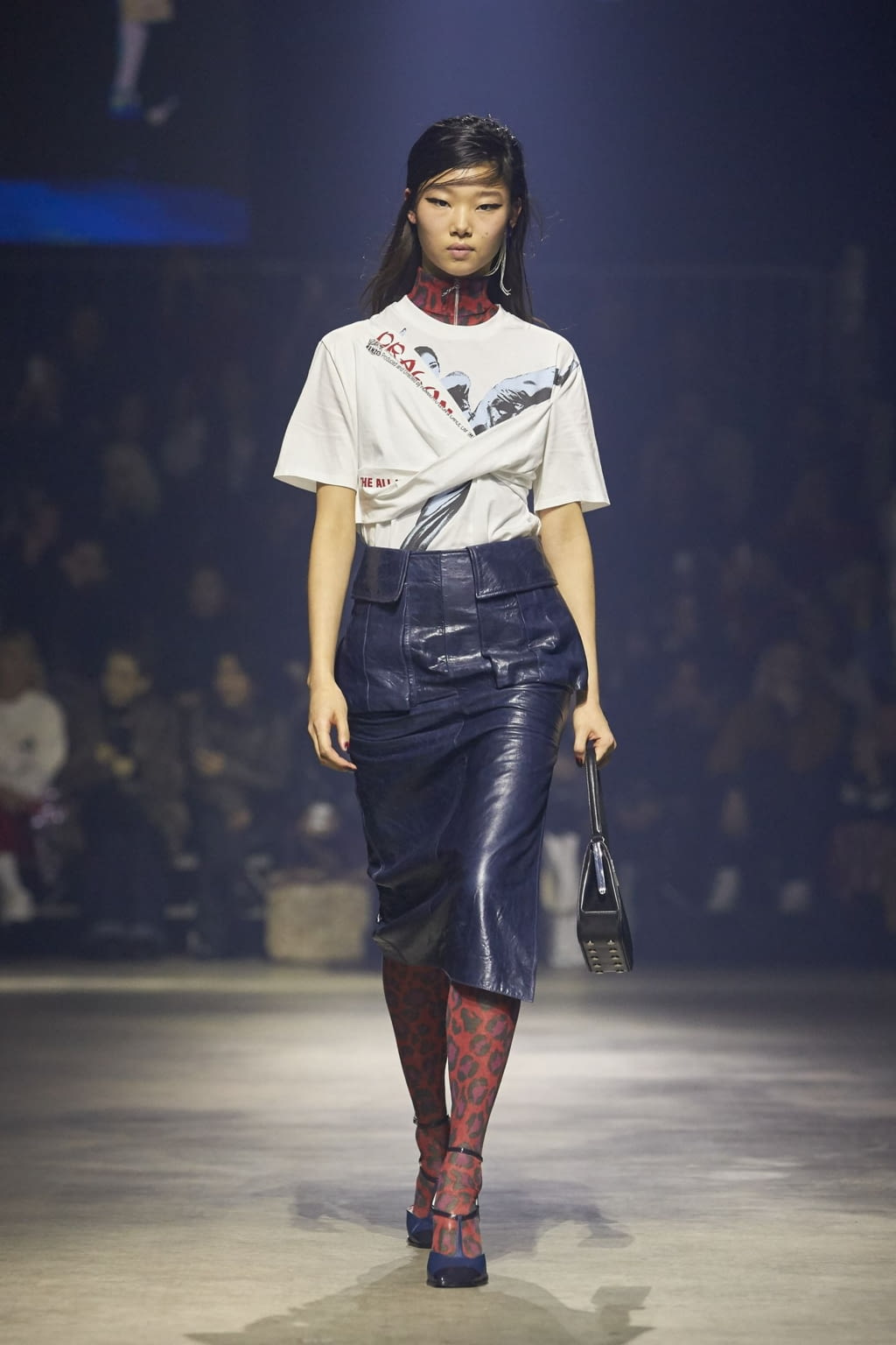 Fashion Week Paris Fall/Winter 2018 look 6 from the Kenzo collection 女装