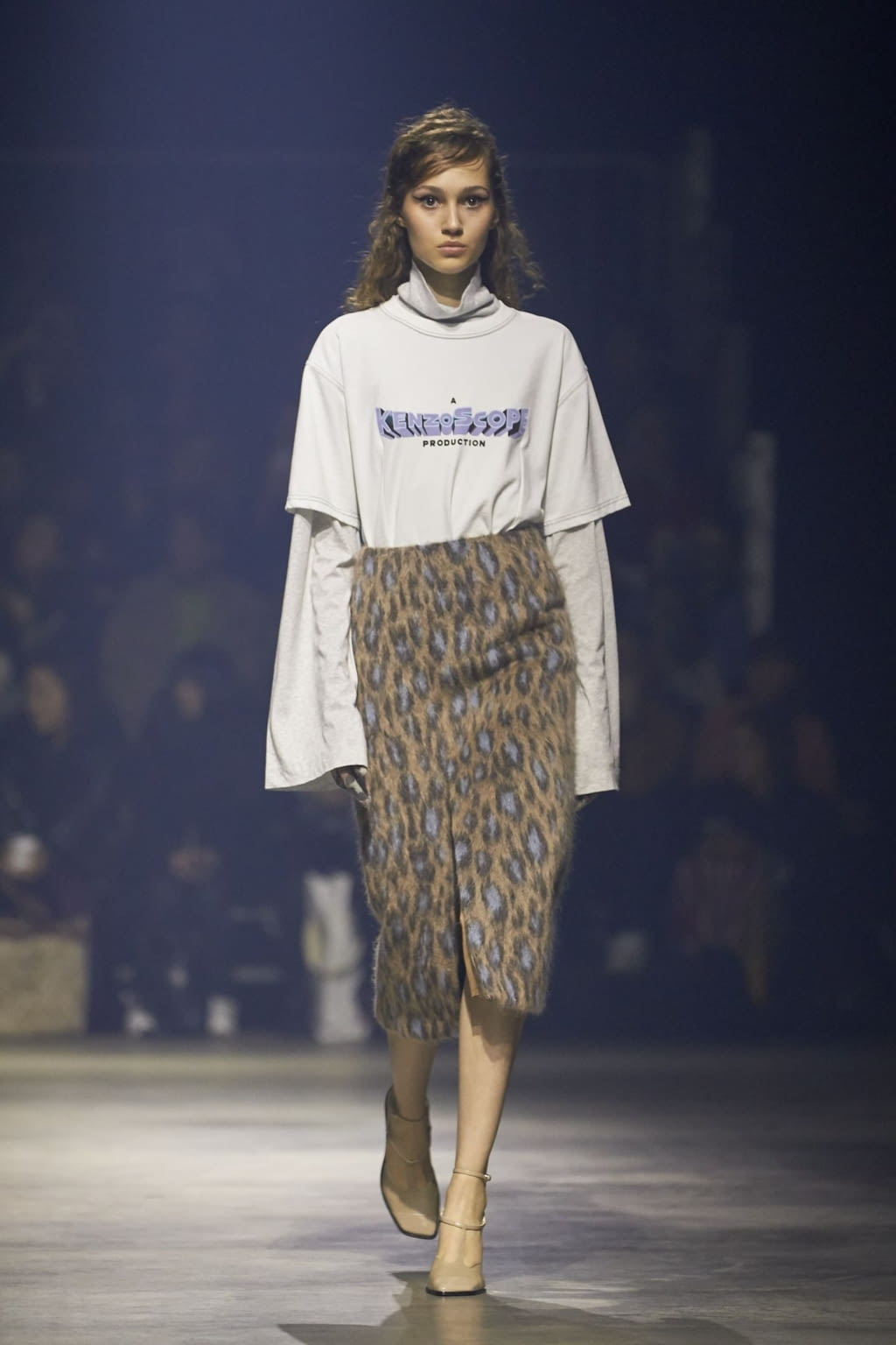 Fashion Week Paris Fall/Winter 2018 look 9 from the Kenzo collection 女装