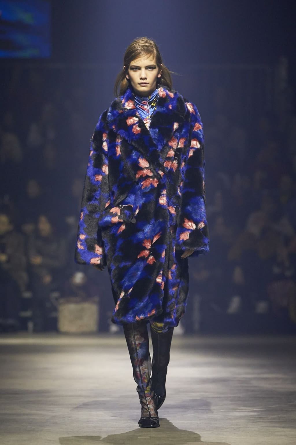 Fashion Week Paris Fall/Winter 2018 look 20 from the Kenzo collection womenswear