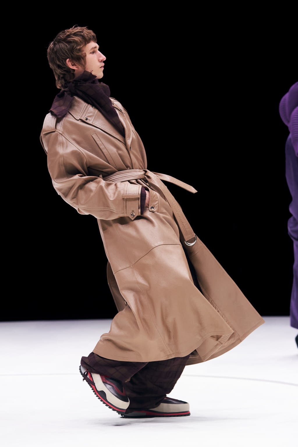 Fashion Week Paris Fall/Winter 2021 look 43 de la collection Kenzo womenswear