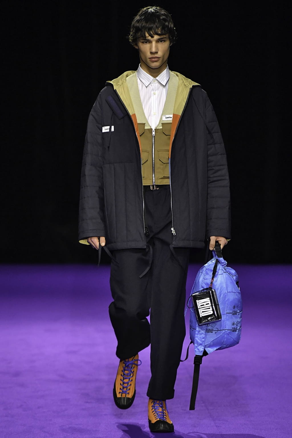 Fashion Week Paris Fall/Winter 2019 look 6 from the Kenzo collection 男装