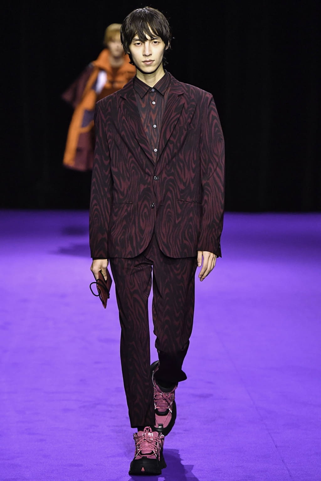 Fashion Week Paris Fall/Winter 2019 look 20 from the Kenzo collection menswear