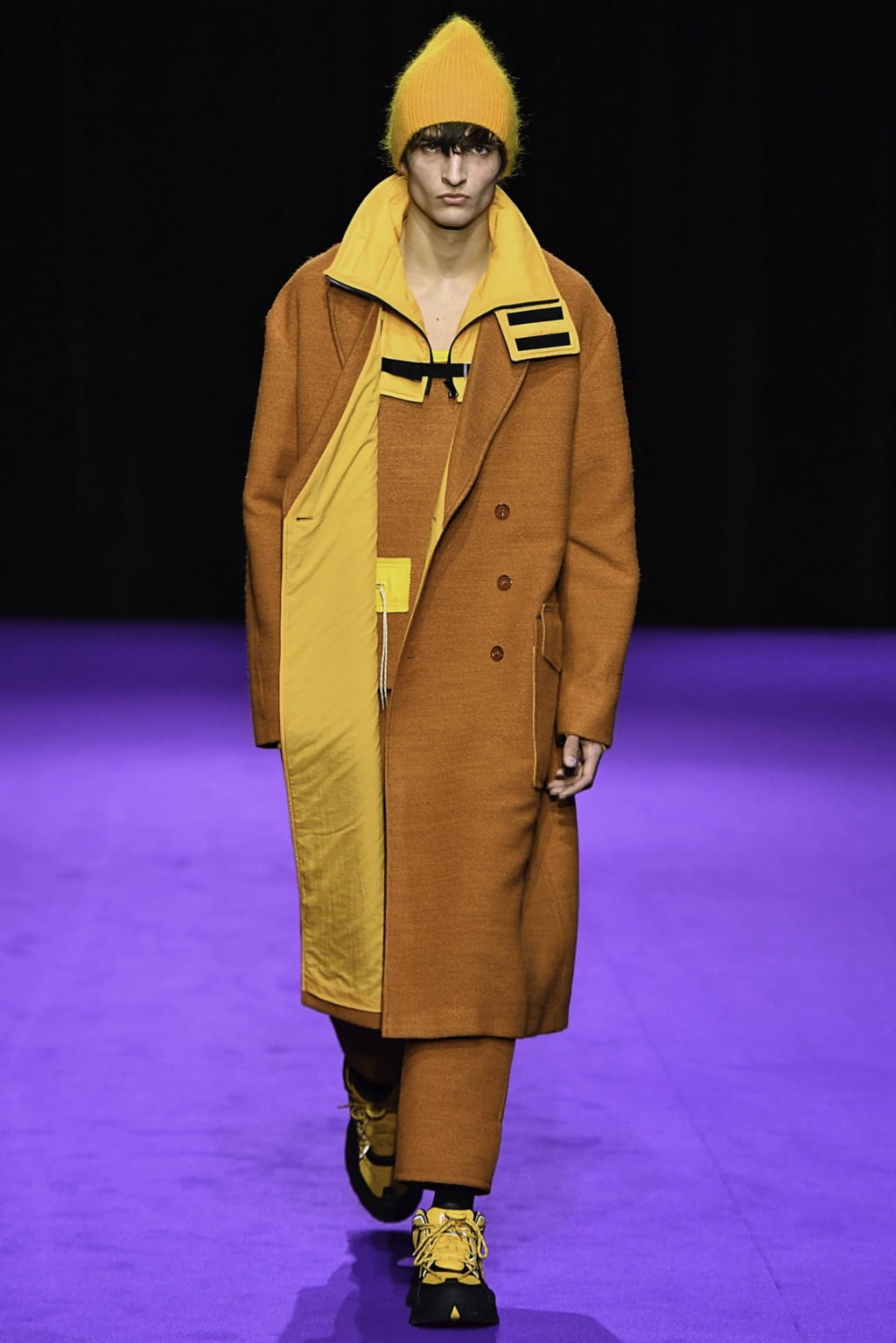 Fashion Week Paris Fall/Winter 2019 look 23 from the Kenzo collection 男装