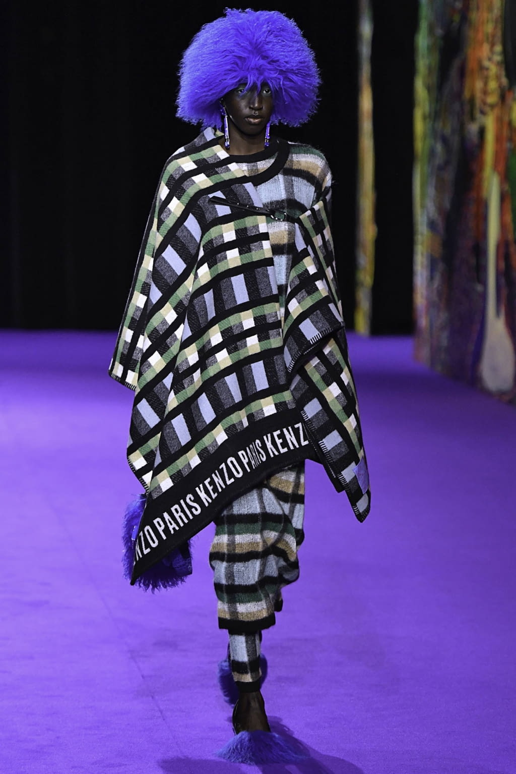 Fashion Week Paris Fall/Winter 2019 look 6 from the Kenzo collection womenswear