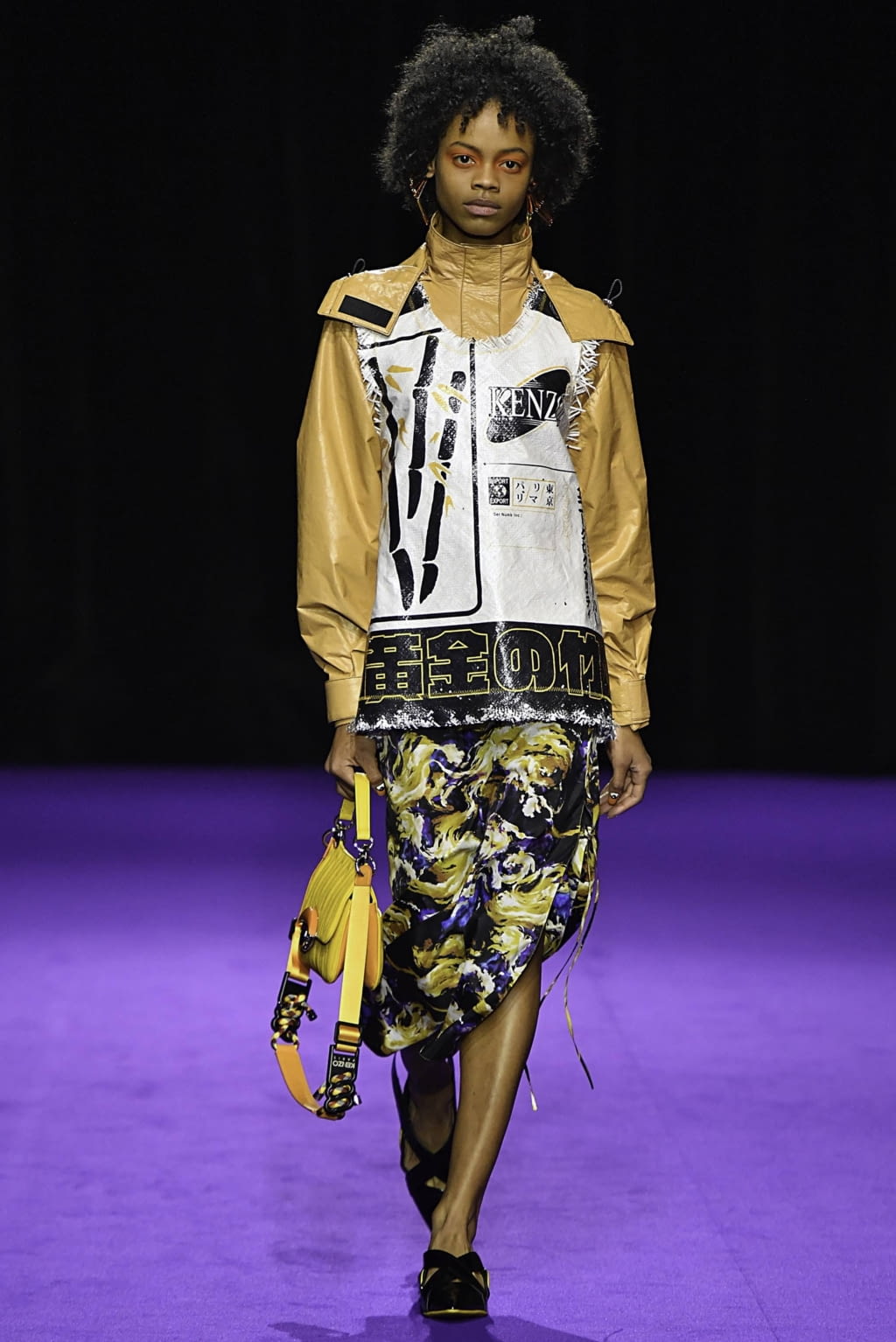 Fashion Week Paris Fall/Winter 2019 look 26 from the Kenzo collection womenswear