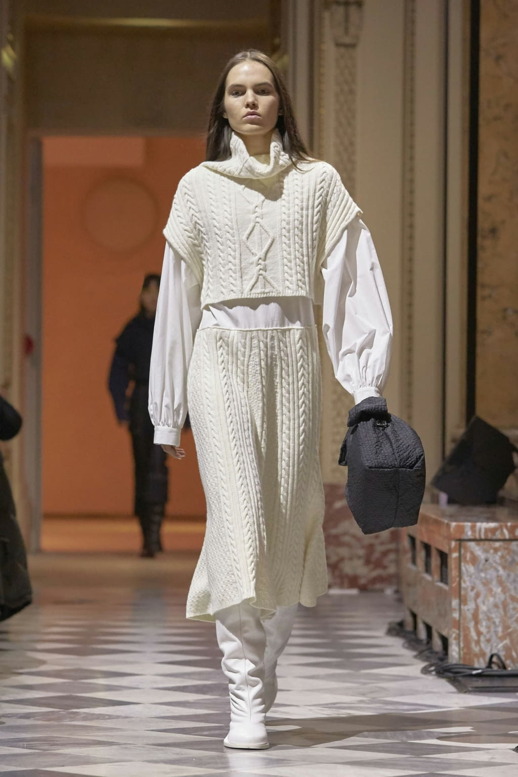 Fashion Week Paris Fall/Winter 2018 look 21 de la collection Kenzo Memento womenswear