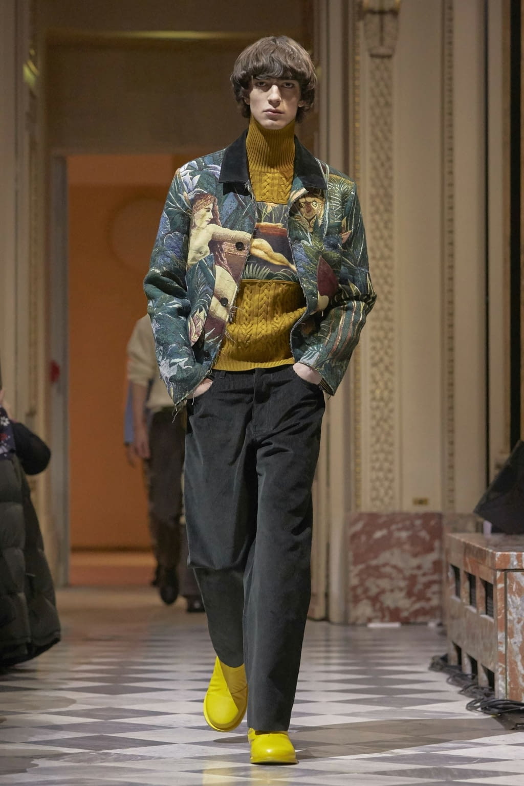 Fashion Week Paris Fall/Winter 2018 look 24 from the Kenzo Memento collection 女装