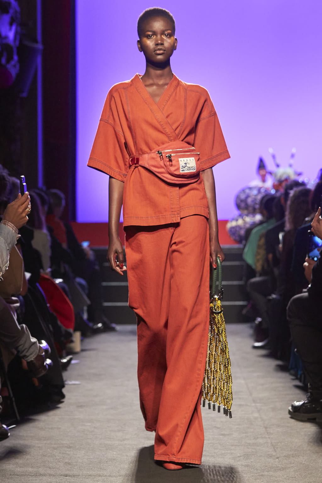 Fashion Week Paris Spring/Summer 2018 look 6 de la collection Kenzo Memento womenswear
