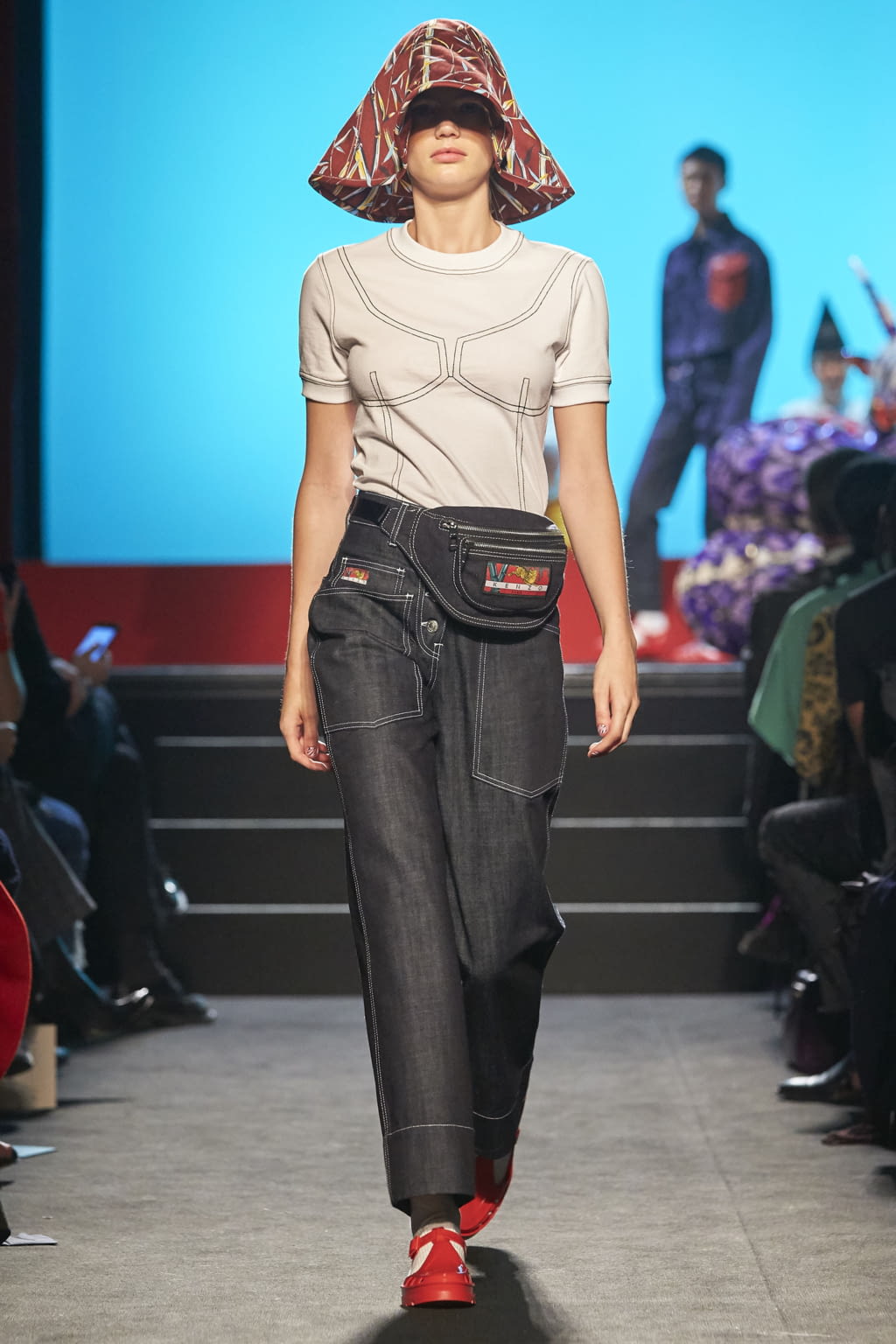 Fashion Week Paris Spring/Summer 2018 look 10 de la collection Kenzo Memento womenswear