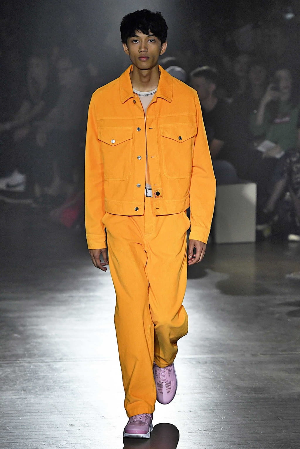 Fashion Week Paris Spring/Summer 2019 look 4 from the Kenzo collection menswear