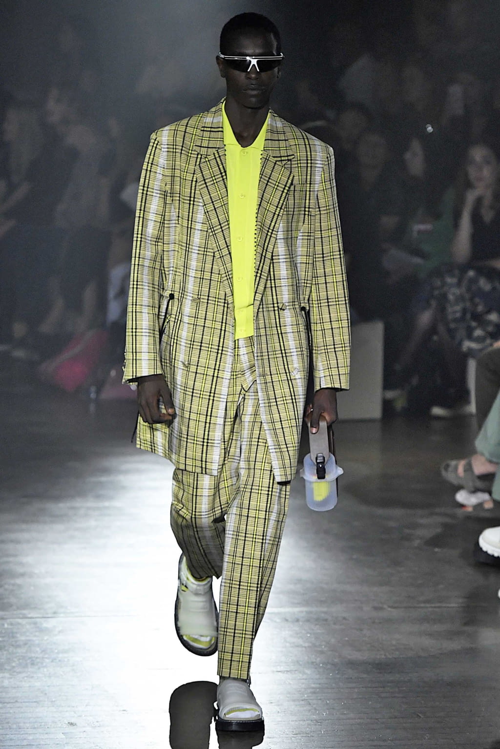 Fashion Week Paris Spring/Summer 2019 look 23 from the Kenzo collection menswear