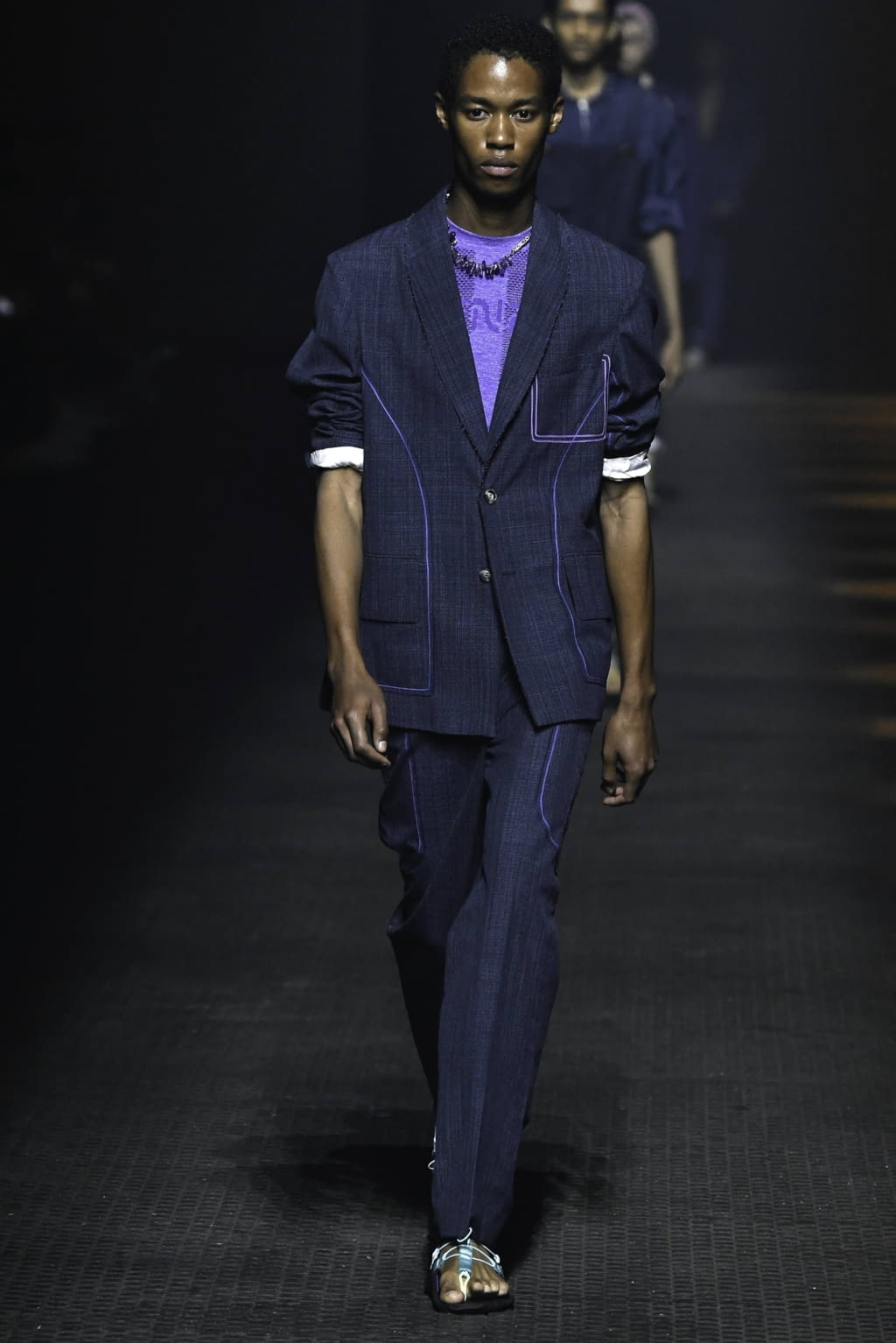 Fashion Week Paris Spring/Summer 2020 look 12 from the Kenzo collection 男装