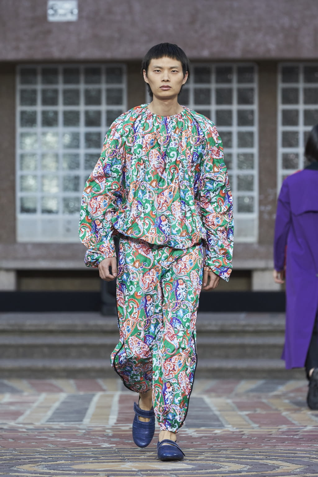 Fashion Week Paris Spring/Summer 2018 look 28 de la collection Kenzo menswear