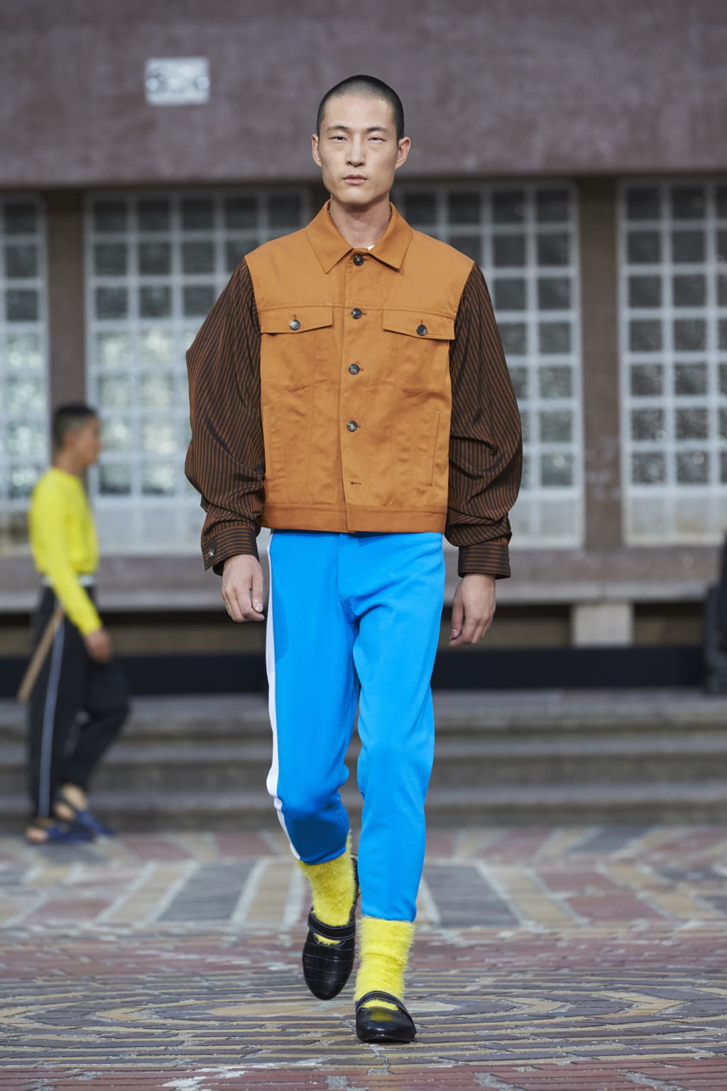 Fashion Week Paris Spring/Summer 2018 look 34 from the Kenzo collection menswear