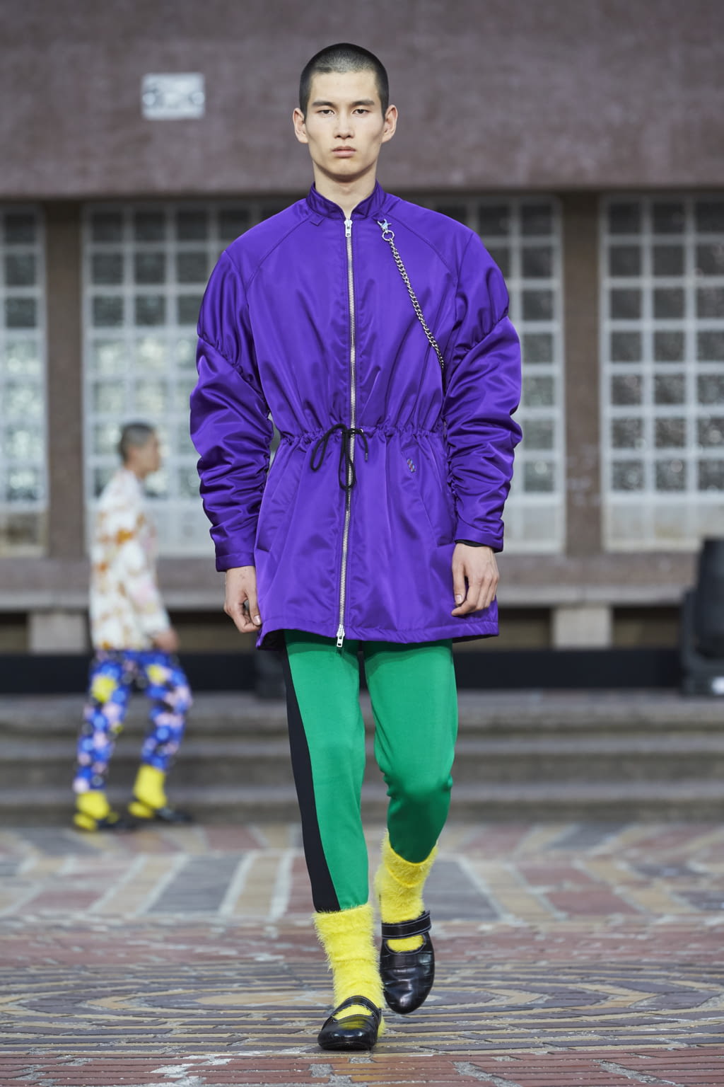 Fashion Week Paris Spring/Summer 2018 look 36 from the Kenzo collection 男装