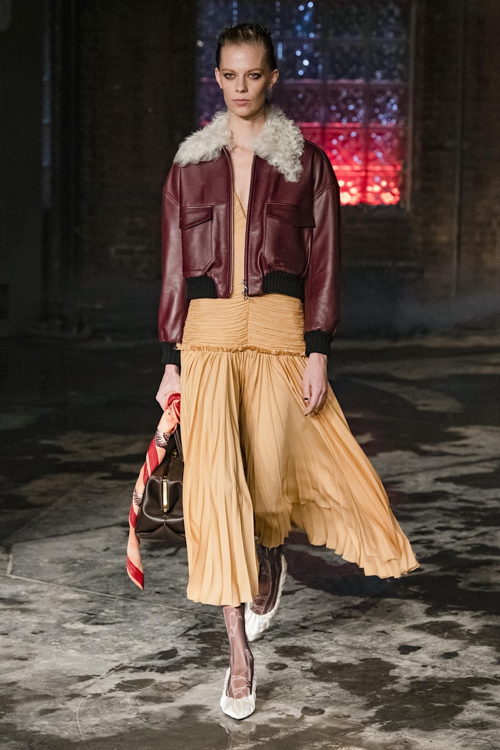 Fashion Week New York Fall/Winter 2020 look 6 from the Khaite collection 女装