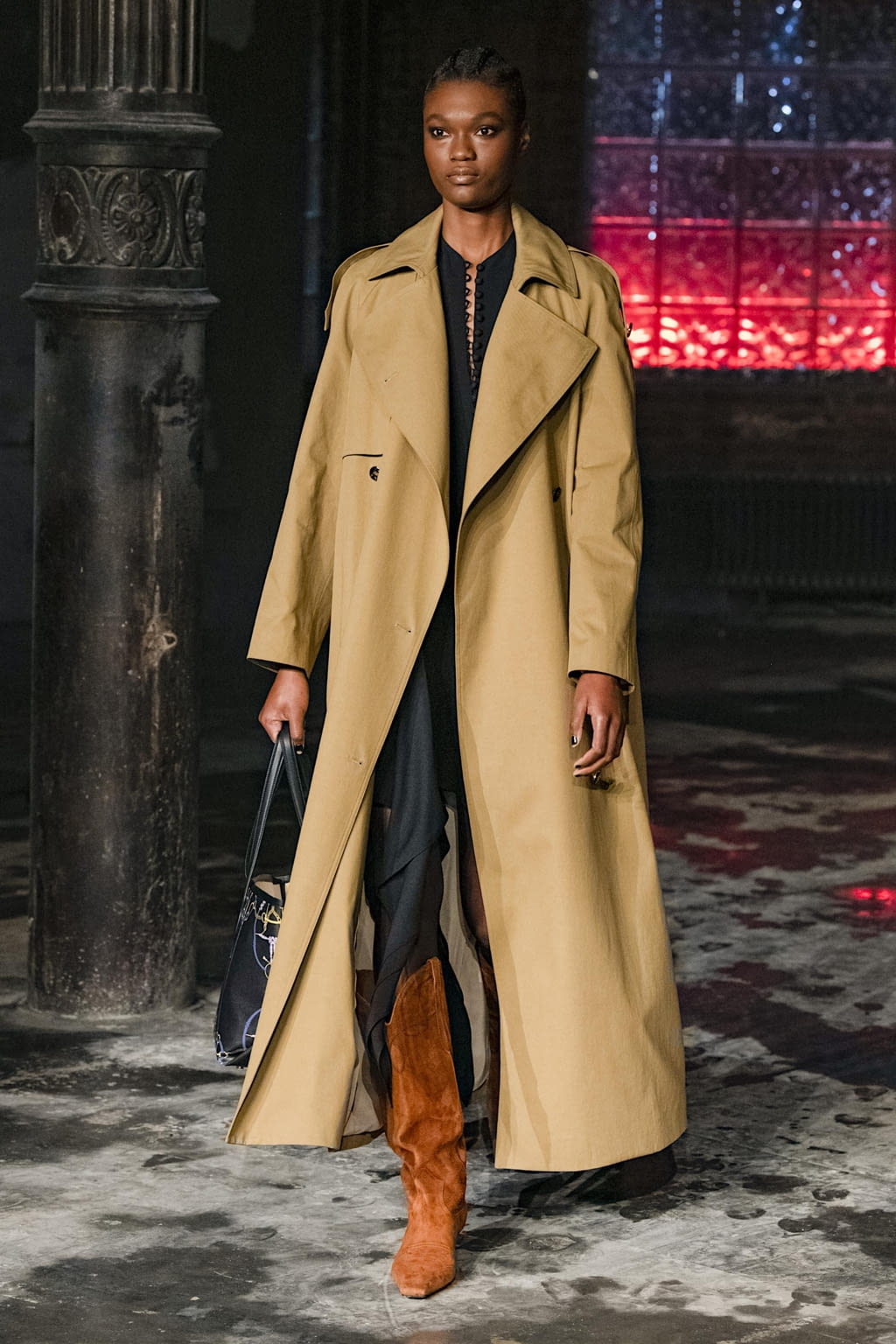 Fashion Week New York Fall/Winter 2020 look 18 from the Khaite collection womenswear
