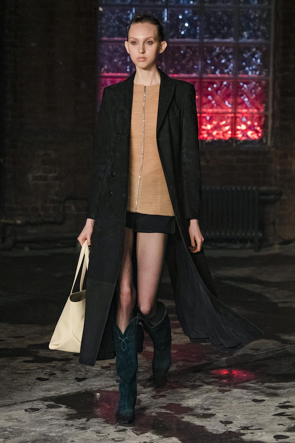 Fashion Week New York Fall/Winter 2020 look 19 from the Khaite collection womenswear