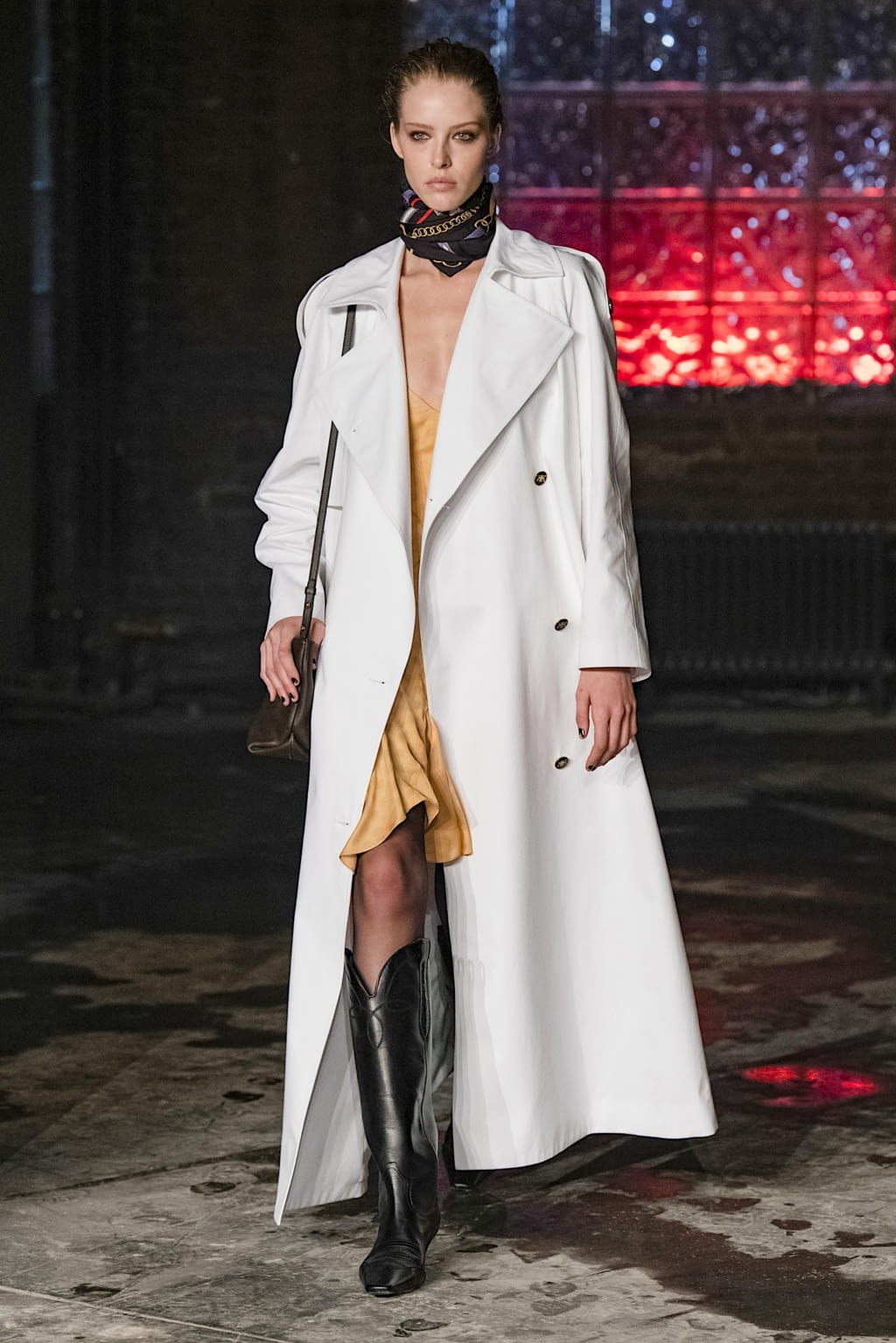 Fashion Week New York Fall/Winter 2020 look 21 from the Khaite collection 女装
