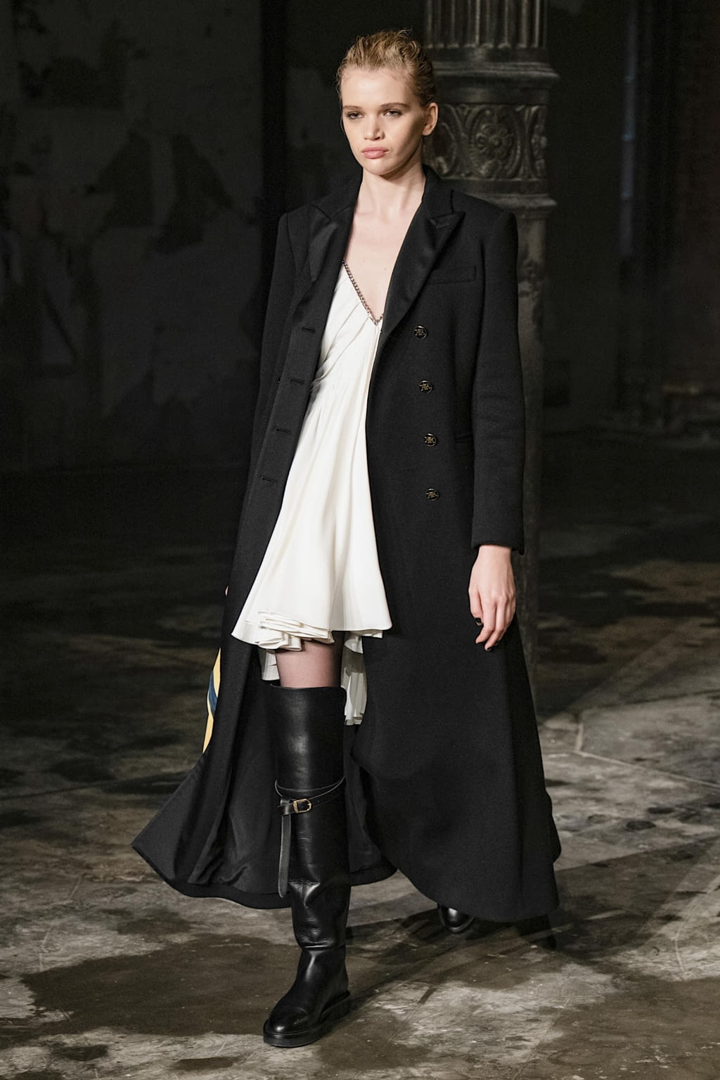 Fashion Week New York Fall/Winter 2020 look 33 from the Khaite collection womenswear