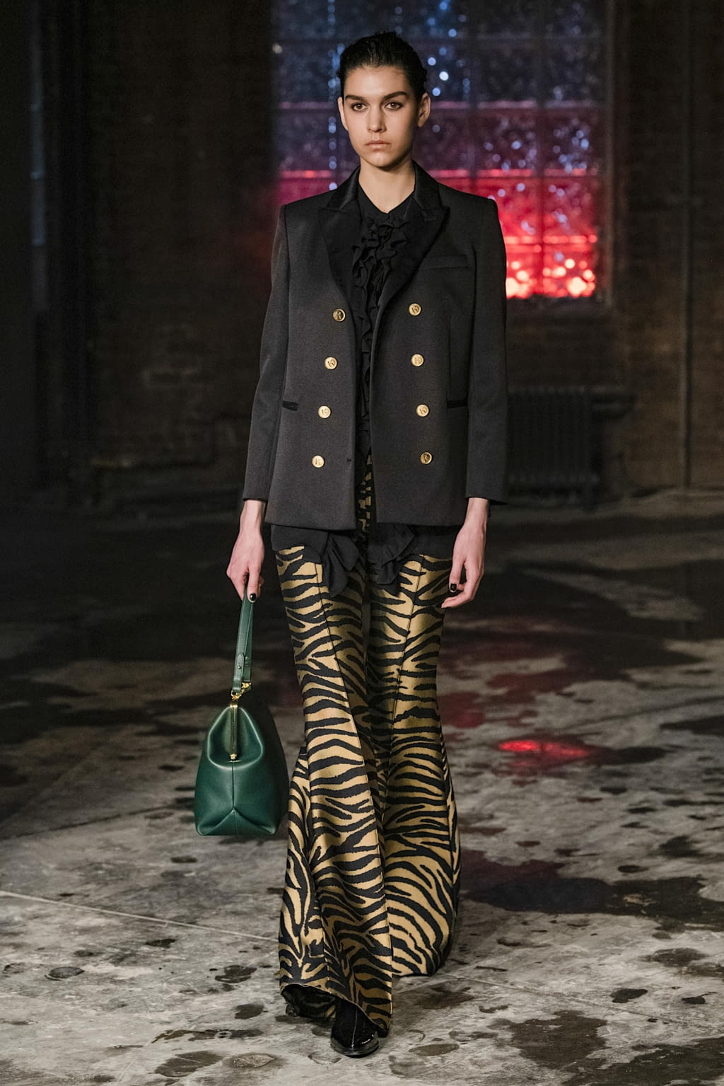 Fashion Week New York Fall/Winter 2020 look 35 de la collection Khaite womenswear