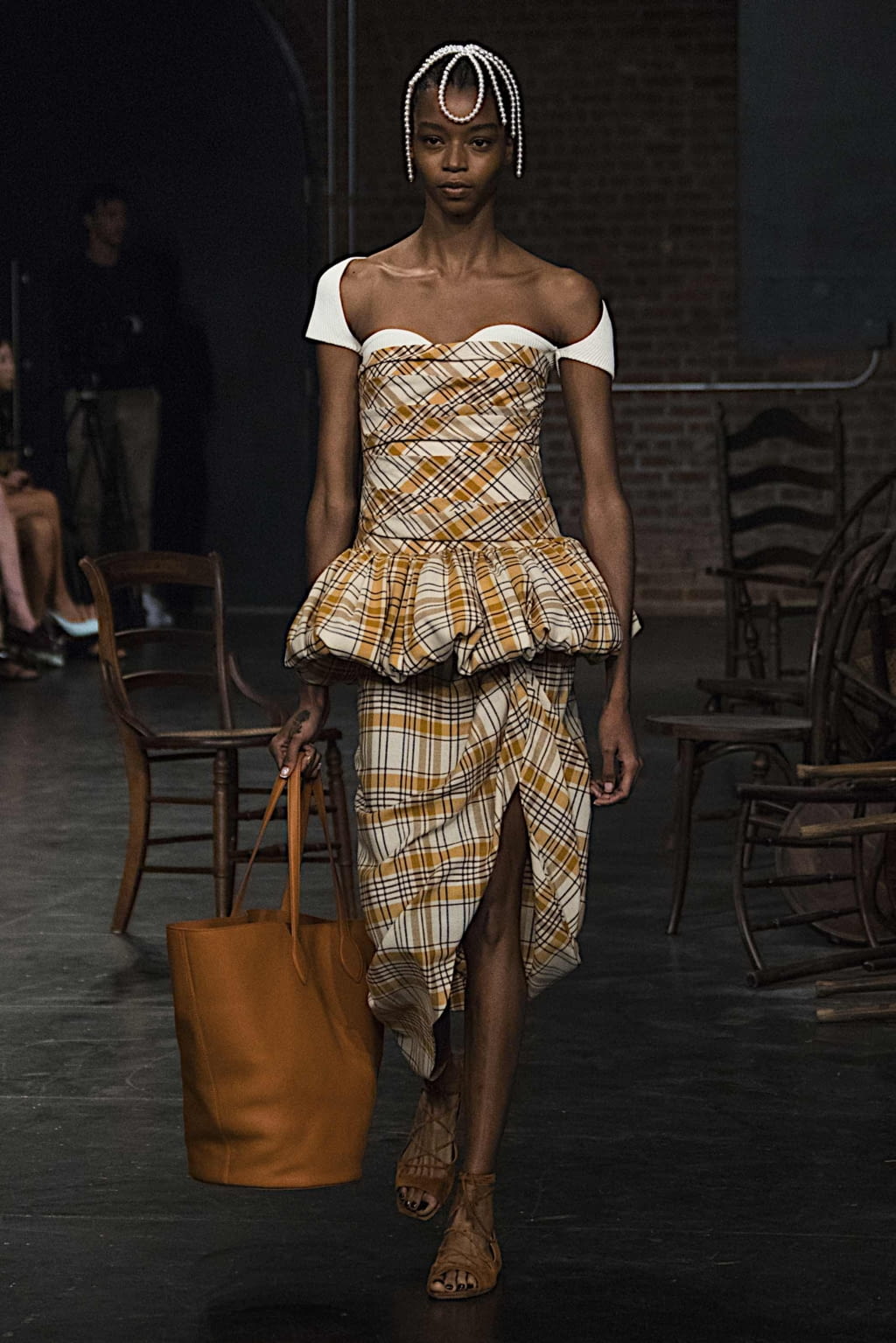 Fashion Week New York Spring/Summer 2020 look 29 from the Khaite collection 女装