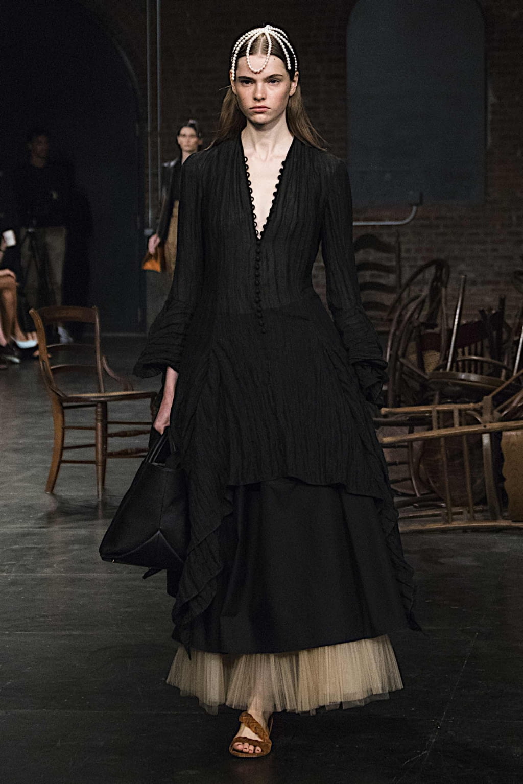 Fashion Week New York Spring/Summer 2020 look 34 from the Khaite collection 女装