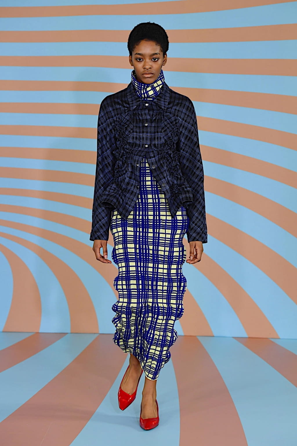 Fashion Week London Fall/Winter 2020 look 19 from the Kiko Kostadinov collection womenswear