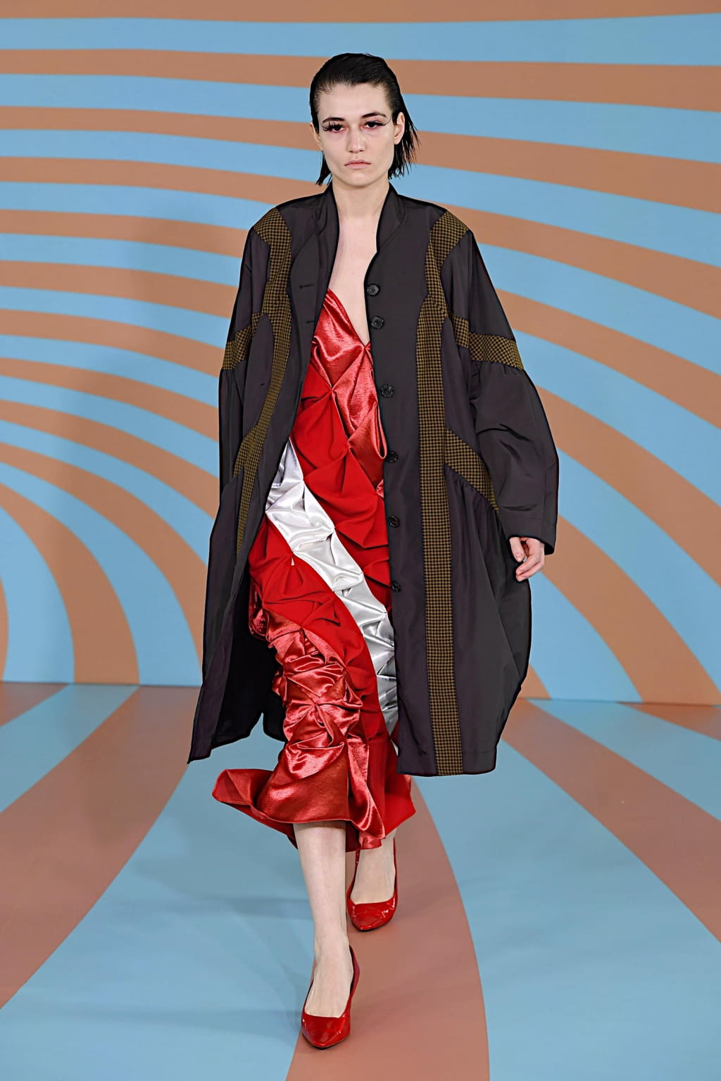 Fashion Week London Fall/Winter 2020 look 6 de la collection Kiko Kostadinov womenswear