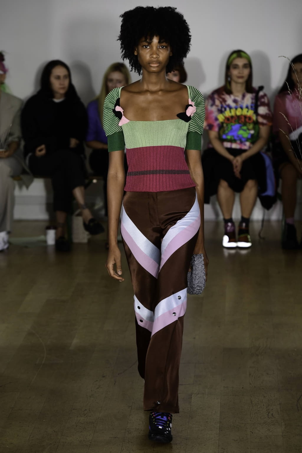 Fashion Week London Spring/Summer 2020 look 3 de la collection Kiko Kostadinov womenswear