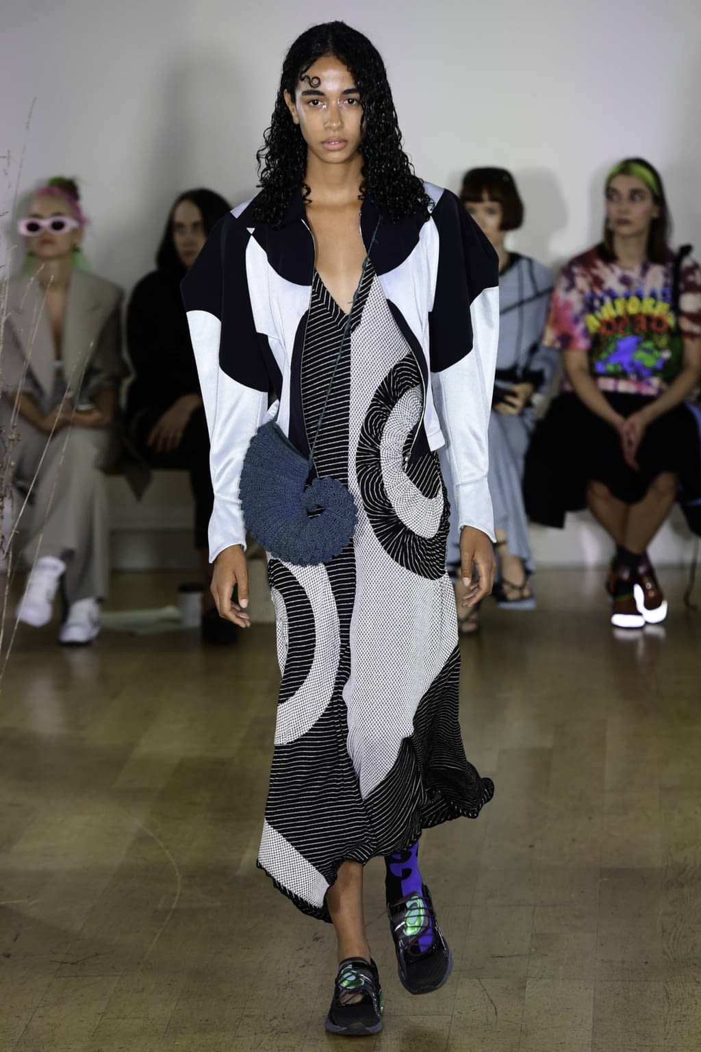 Fashion Week London Spring/Summer 2020 look 24 from the Kiko Kostadinov collection womenswear