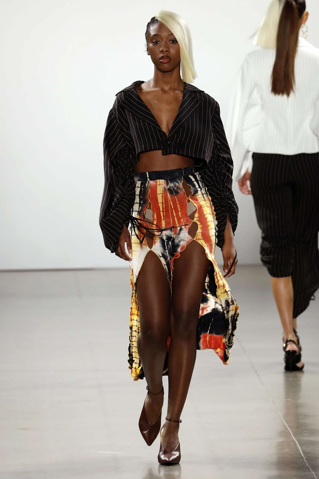 Fashion Week New York Fall/Winter 2019 look 17 de la collection Kim Shui womenswear