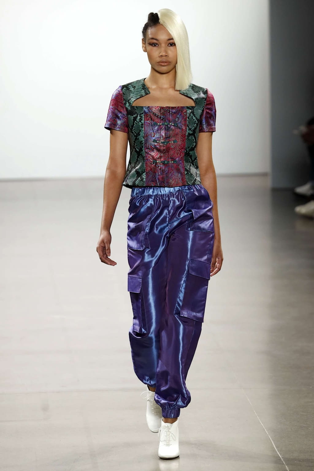 Fashion Week New York Fall/Winter 2019 look 25 de la collection Kim Shui womenswear