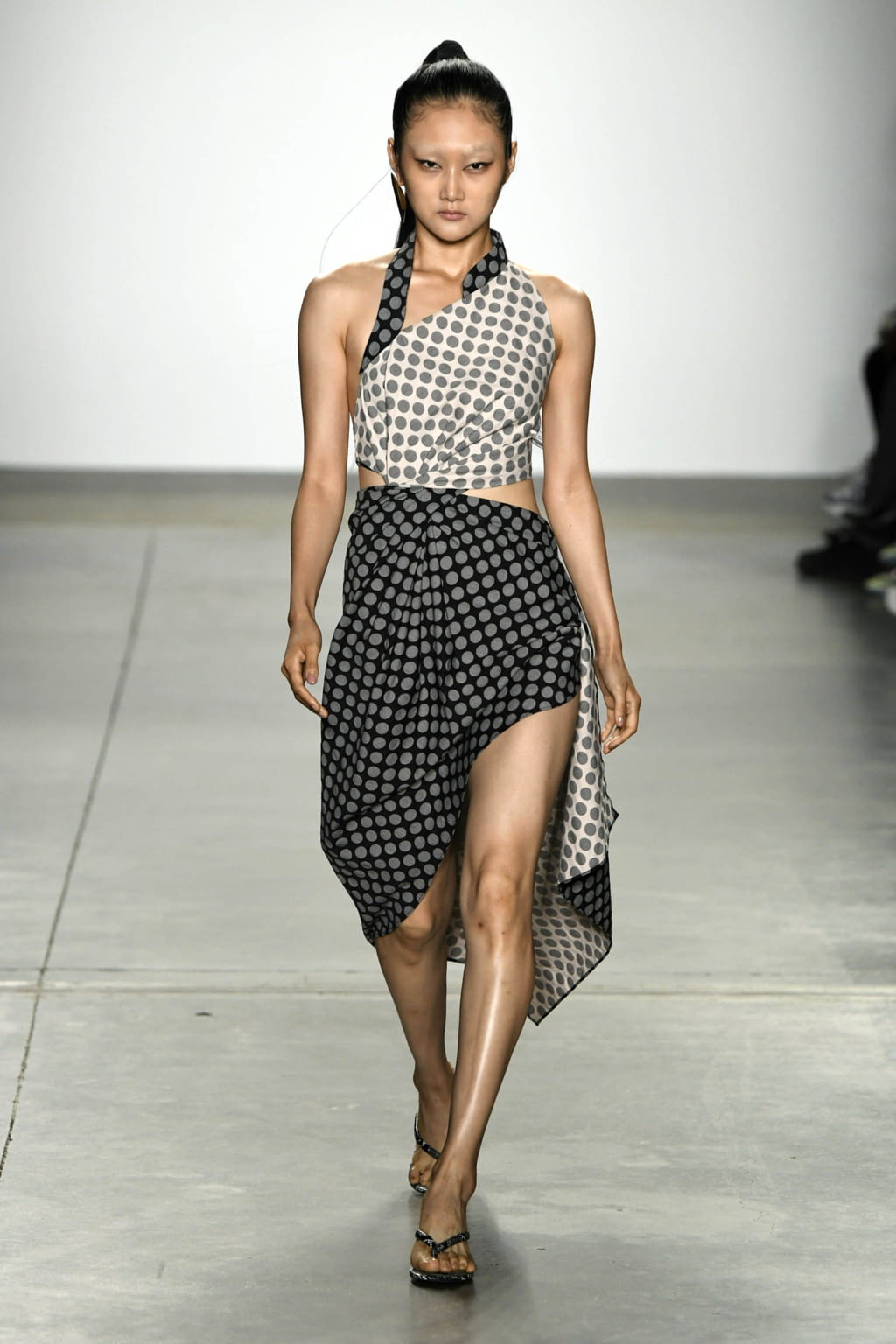 Fashion Week New York Spring/Summer 2019 look 1 de la collection Kim Shui womenswear