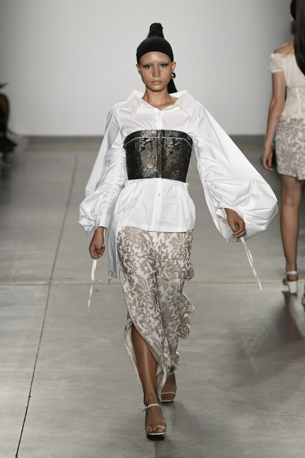 Fashion Week New York Spring/Summer 2019 look 4 de la collection Kim Shui womenswear