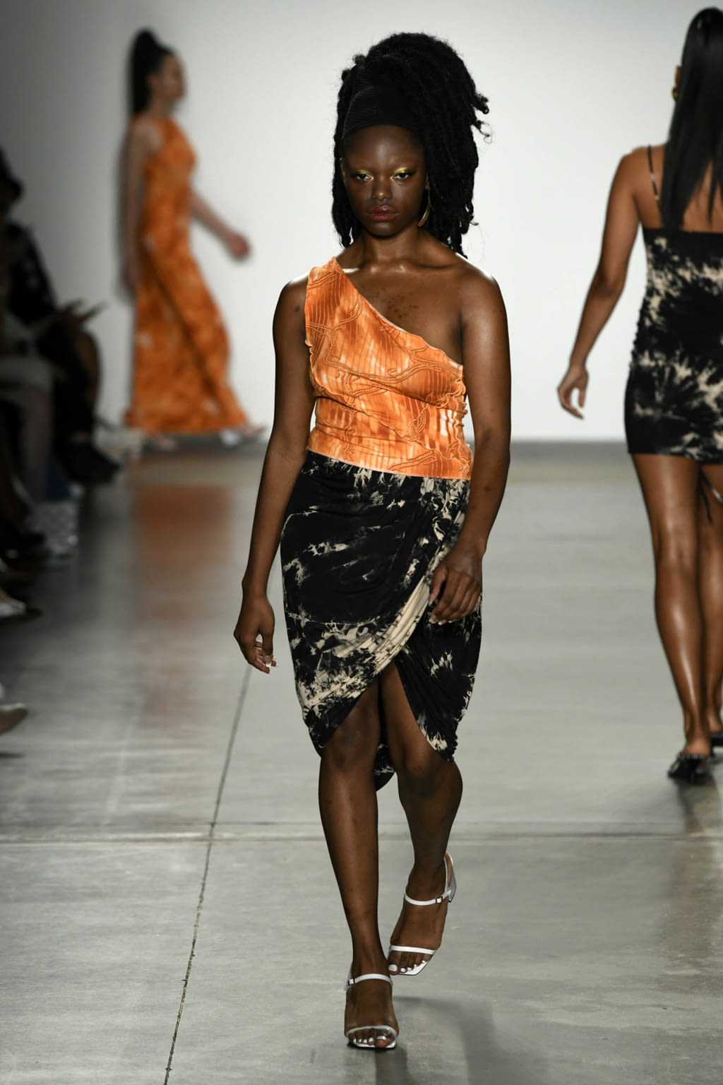 Fashion Week New York Spring/Summer 2019 look 11 from the Kim Shui collection womenswear