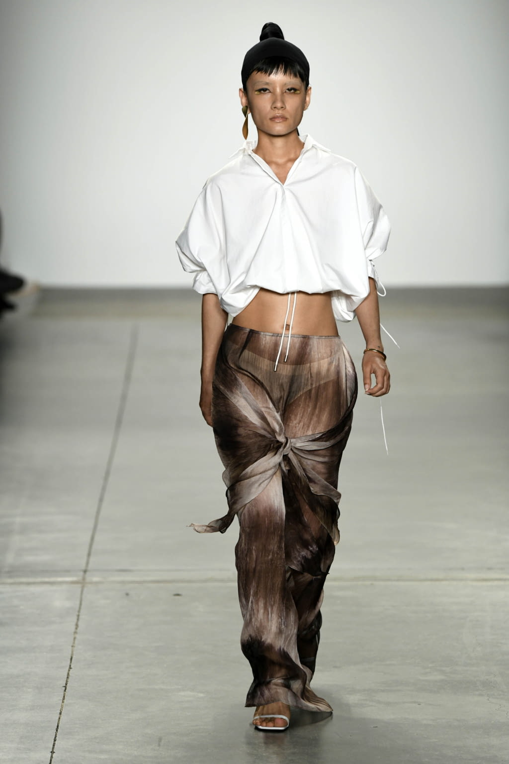 Fashion Week New York Spring/Summer 2019 look 29 from the Kim Shui collection womenswear